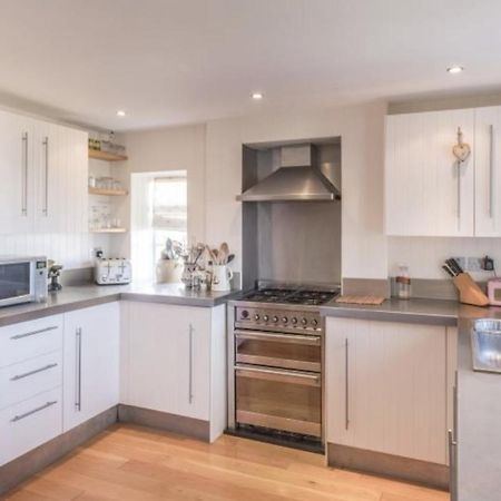 The Old Boat House, Seaview - Seafront Three Bedroom Cottage With Separate Two Bedroom Annexe Bagian luar foto