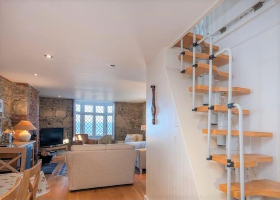 The Old Boat House, Seaview - Seafront Three Bedroom Cottage With Separate Two Bedroom Annexe Bagian luar foto