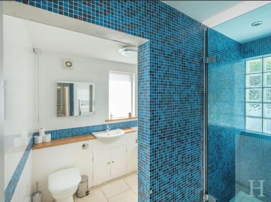 The Old Boat House, Seaview - Seafront Three Bedroom Cottage With Separate Two Bedroom Annexe Bagian luar foto
