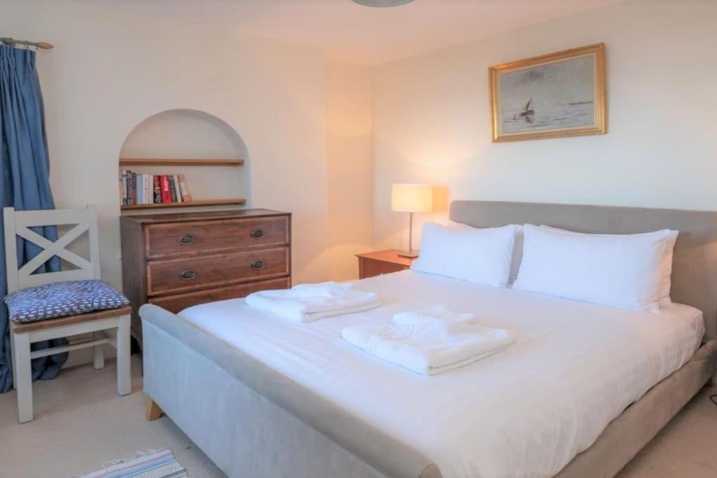 The Old Boat House, Seaview - Seafront Three Bedroom Cottage With Separate Two Bedroom Annexe Bagian luar foto